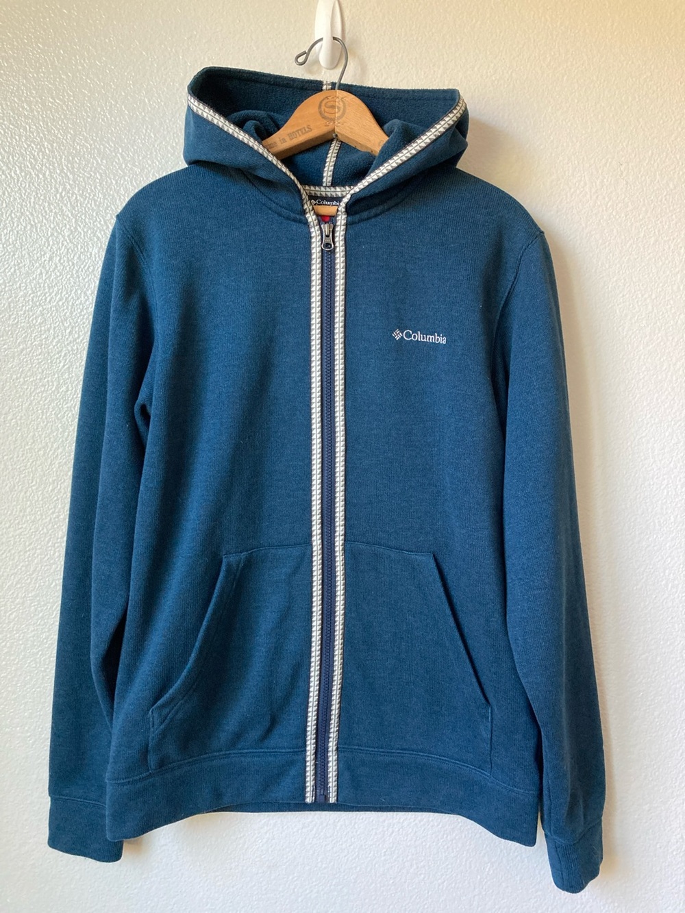 Columbia designed in Japan full zip Omni wick hoodie jacket sz M